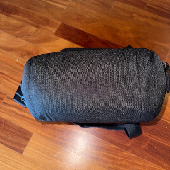 Nixon Soft Cooler Bag - Picture 2 of 6